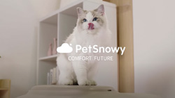 The PetSnowy self-cleaning litter box