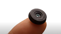 The iMicro Q2p microscope lens for smartphones